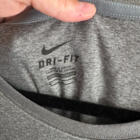 Nike Dri-Fit San Diego Aztecs Grey Athletic Training relaxed fit TShirt - Medium - Picture 4 of 6